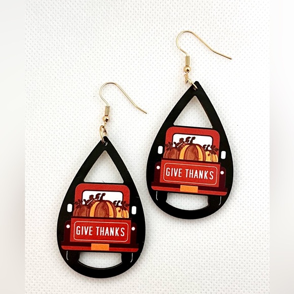 NWT Vintage Style Give Thanks Earrings Autumn Themed Drop & Dangle Wood Boutique - Picture 5 of 8